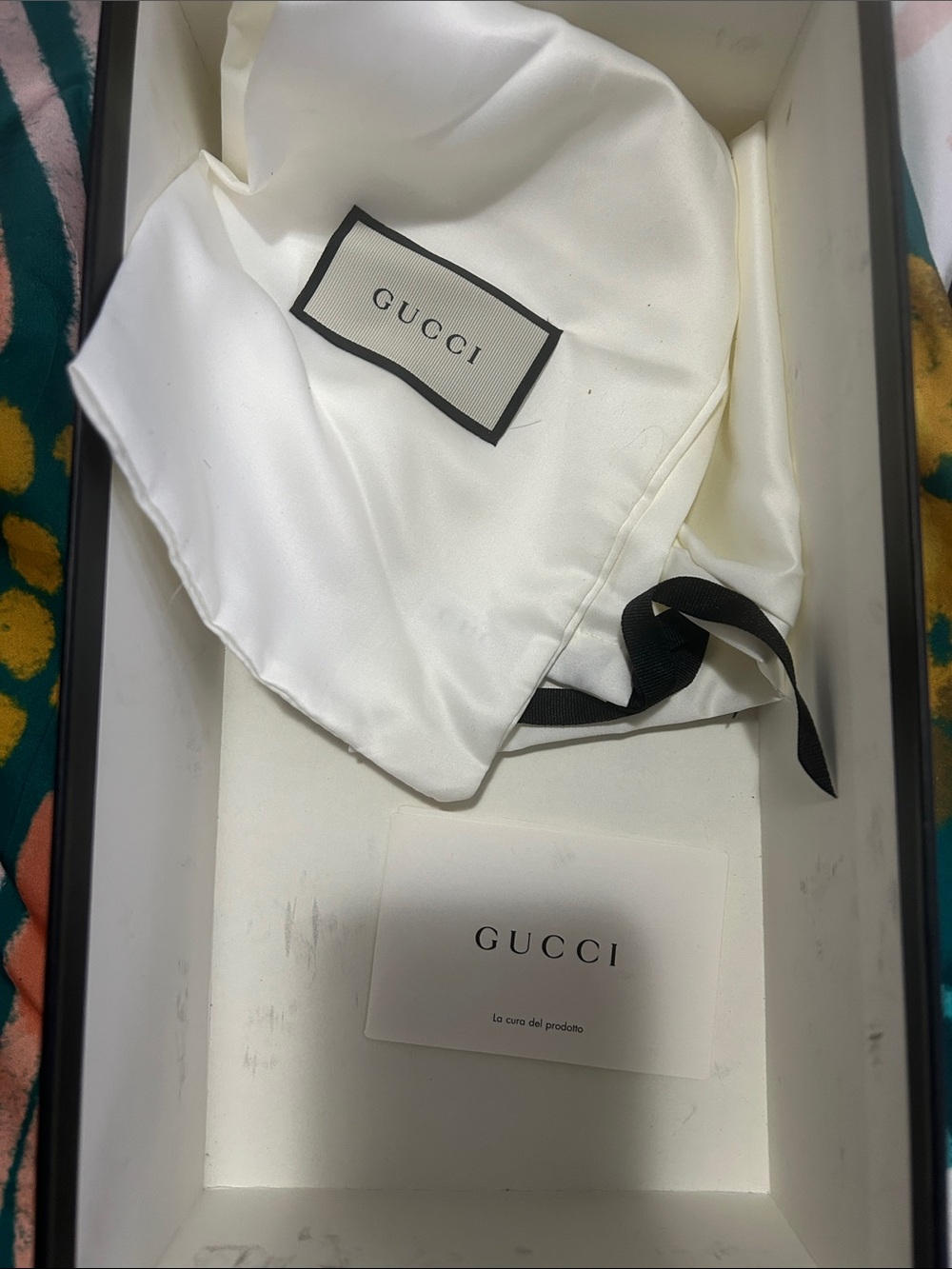 Gucci Black Leather Thong Sandal with Gold Double G - Picture 4 of 8